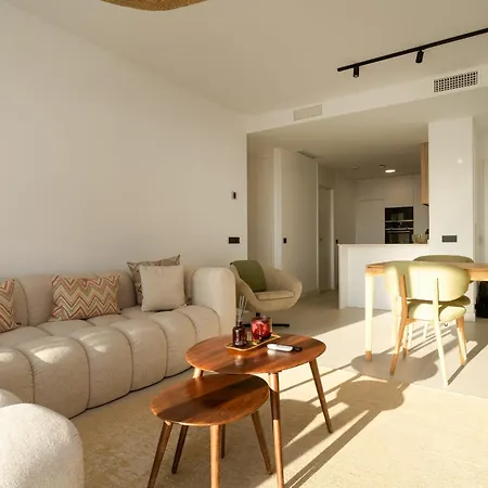 Apartment Med Blue By Time& *