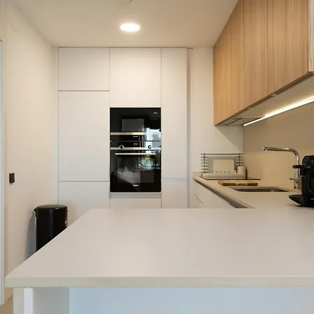 Apartment Med Blue By Time& *