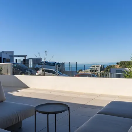 Apartment Med Blue By Time& *